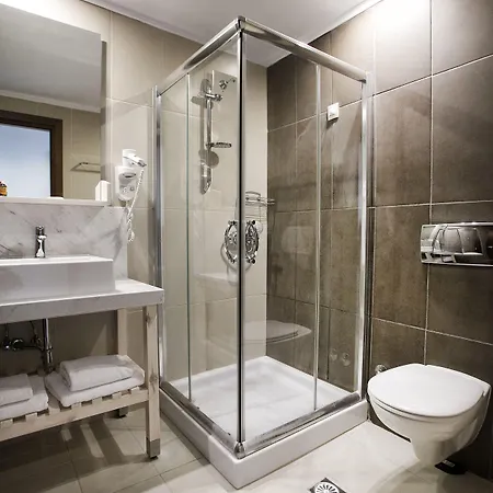 Rigas Boutique & فندق أفيتوس