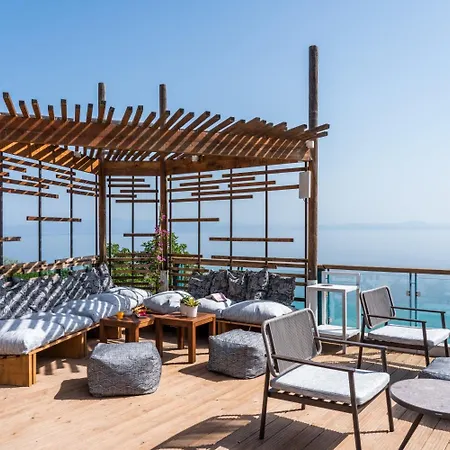 Rigas Boutique & أفيتوس